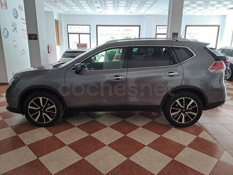 Usado Nissan X-Trail N-Connecta 130 CV (95 kW) 2016 Gris / plata SUV