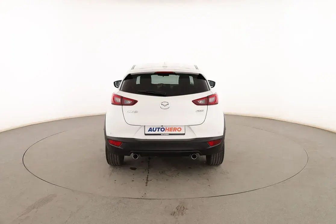Usado Mazda CX-3 Luxury 120 CV (88 kW) 2015 Blanco SUV