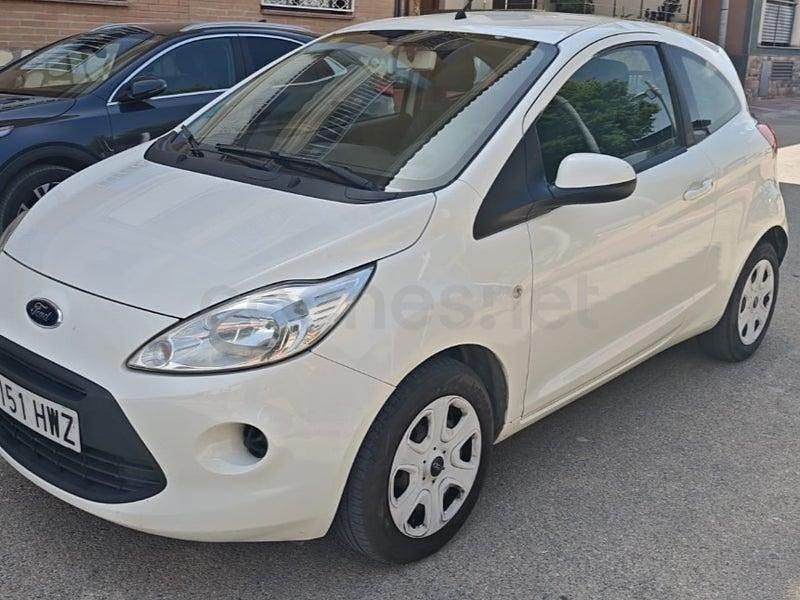 Usado Ford Ka Titanium 69 CV (50 kW) 2014 Blanco Berlina