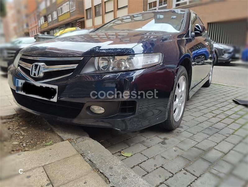 Usado Honda Accord Executive 140 CV (102 kW) 2006 Azul Berlina