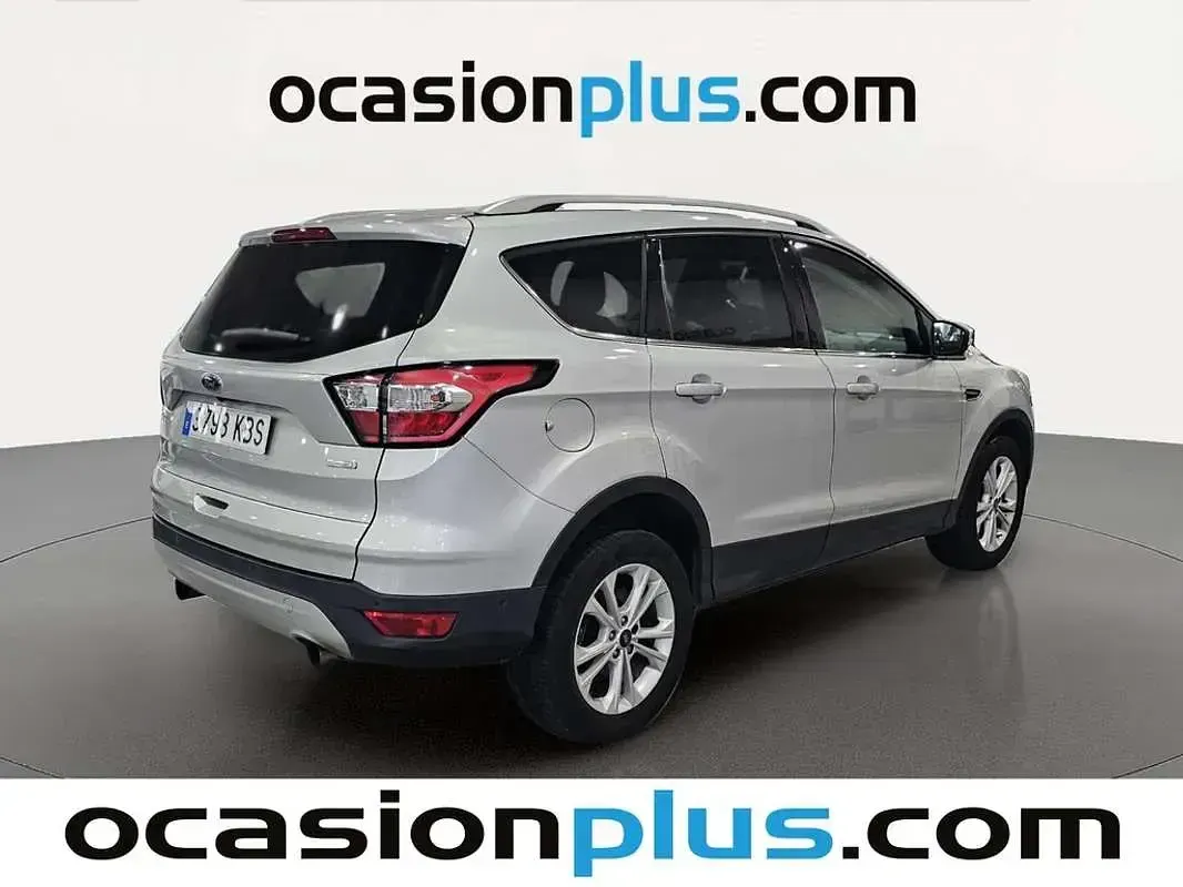 Usado Ford Kuga Titanium 150 CV (110 kW) 2017 Gris SUV