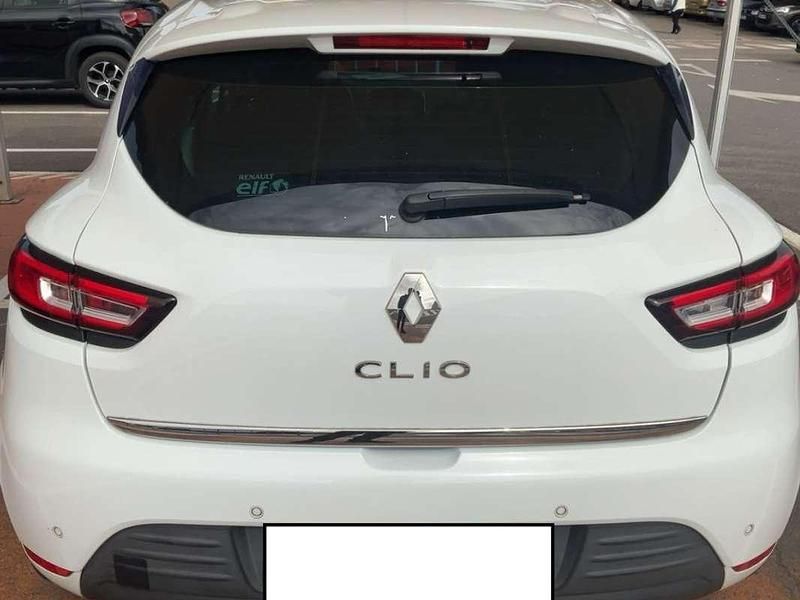 Usado Renault Clio IV Zen 90 CV (66 kW) 2018 Blanco Utilitario