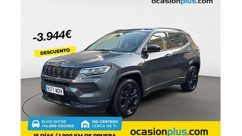 Gris Usado 2023 Jeep Compass Night Eagle SUV | 23.446 € (Precio justo) - Imagen 1/4