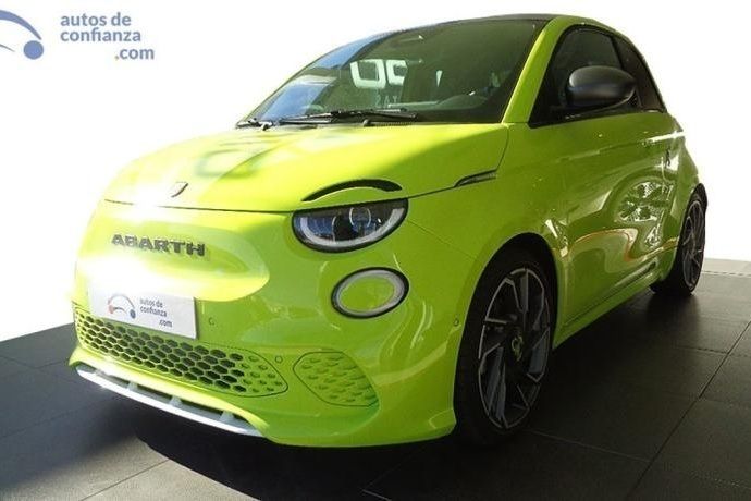 Nuevo 2025 Abarth 500e Turismo Utilitario | 31.000 € - Imagen 1/4