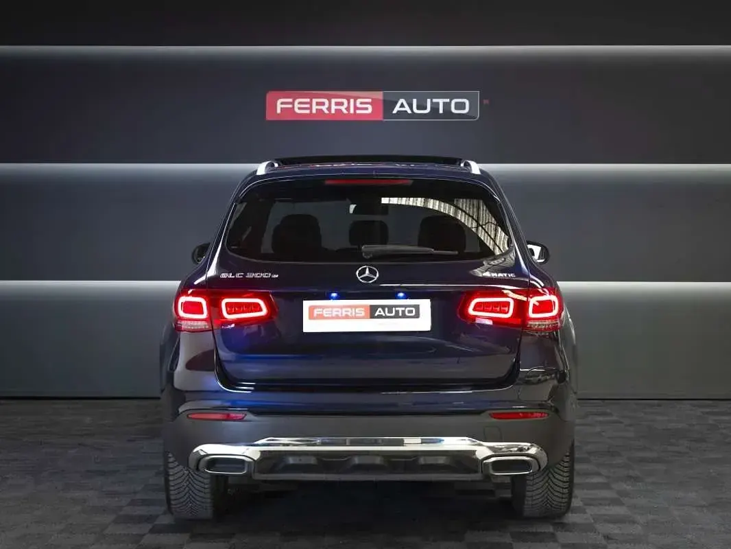 Usado Mercedes GLC300e 321 CV (236 kW) 2020 Azul SUV