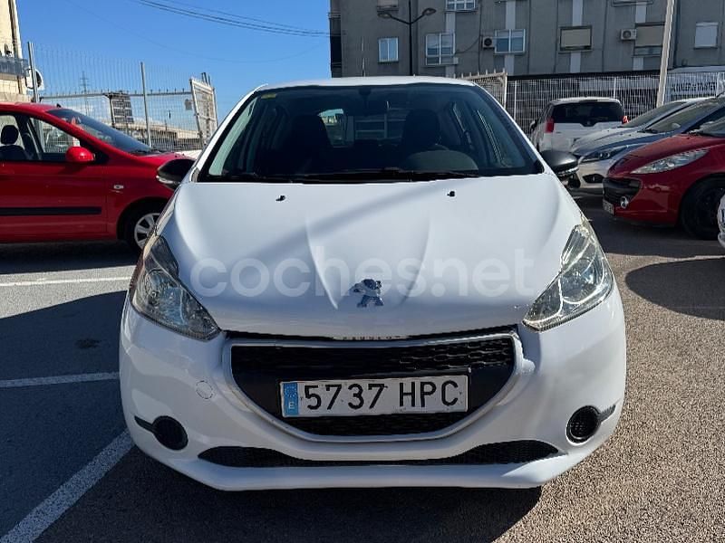 Blanco Usado 2014 Peugeot 208 Style Utilitario | 5599 € (Precio justo) - Imagen 1/4