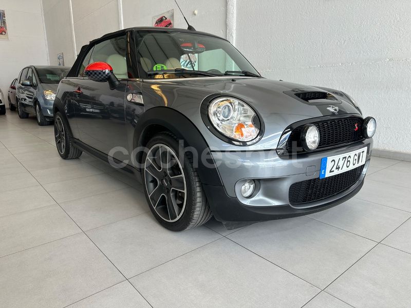 Gris / plata Usado 2010 Mini Cooper S Cabriolet Descapotable | 14.500 € (Precio justo) - Imagen 1/4