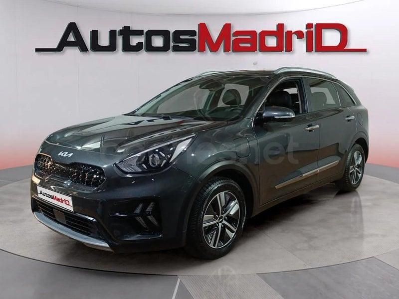 Usado Kia Niro 141 CV (103 kW) 2021 Gris / plata SUV