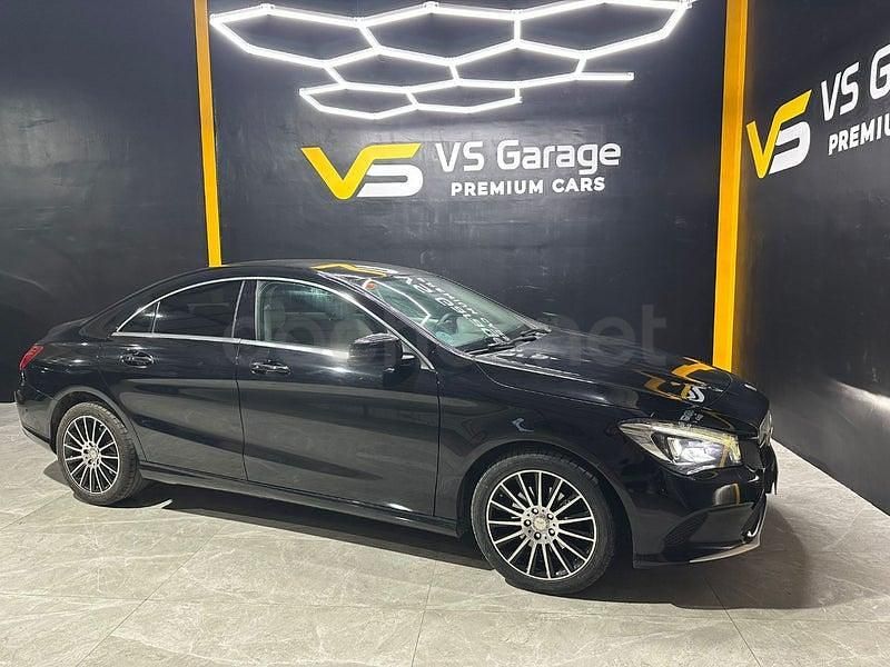 Usado Mercedes CLA200 136 CV (100 kW) 2017 Negro Berlina