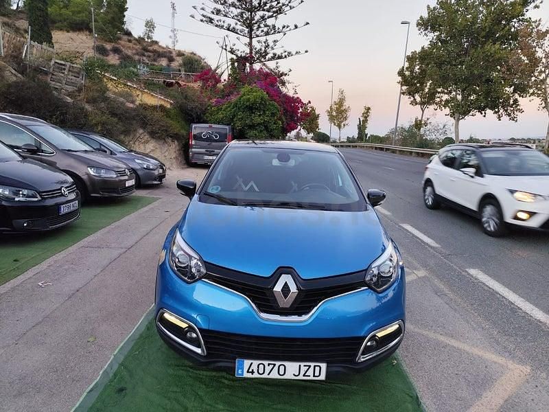 Begagnad Renault Captur Intens 90 HK (66 kW) 2017 Blå SUV