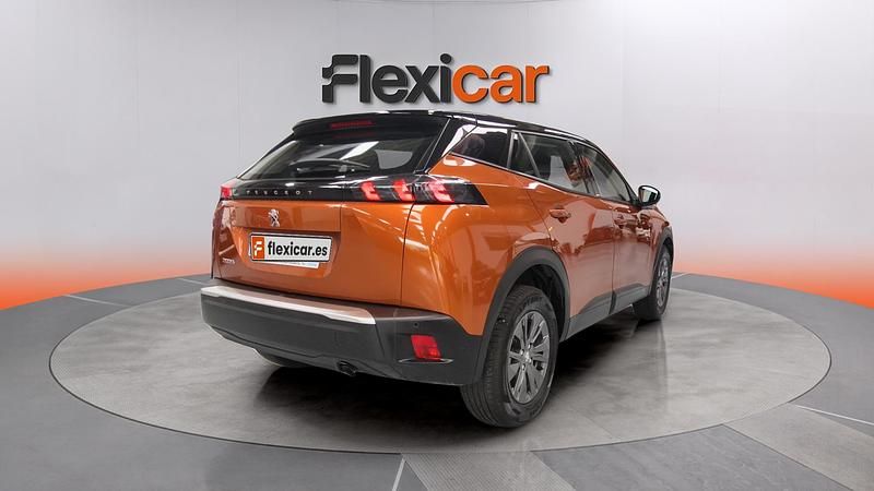 Usado Peugeot 2008 Active 101 CV (74 kW) 2022 Naranja SUV