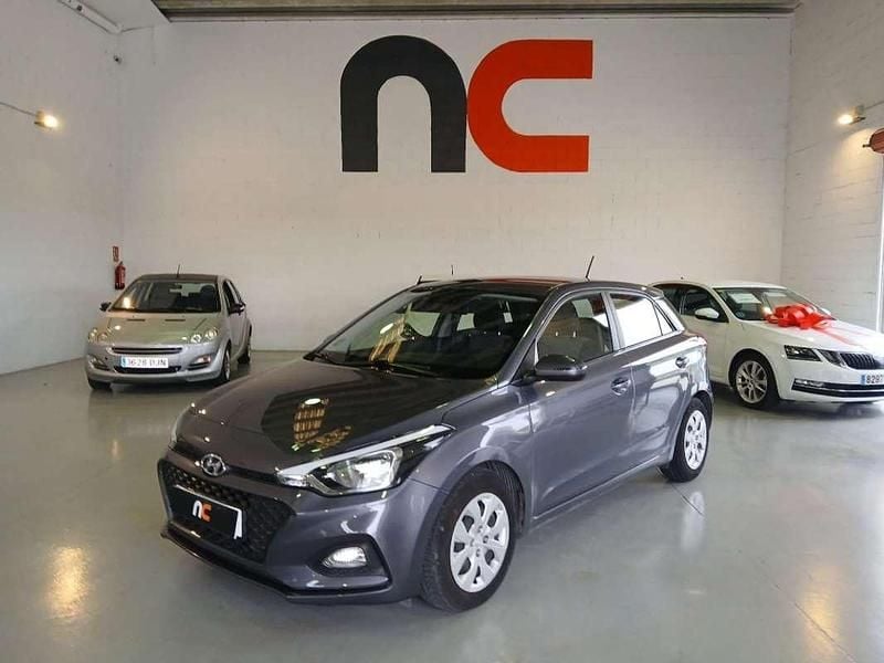 Gris Usado 2019 Hyundai i20 Utilitario | 10.300 € (Buen precio) - Imagen 1/4