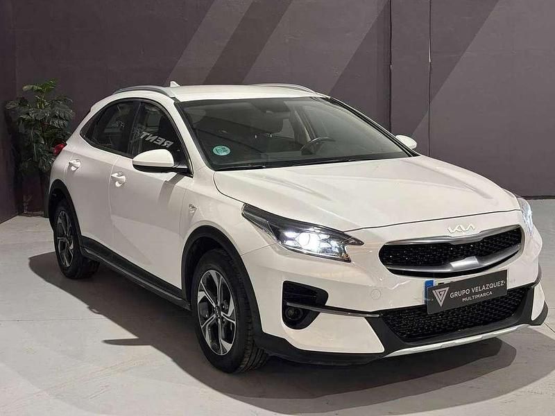 Usado Kia XCeed 120 CV (88 kW) 2022 Blanco SUV