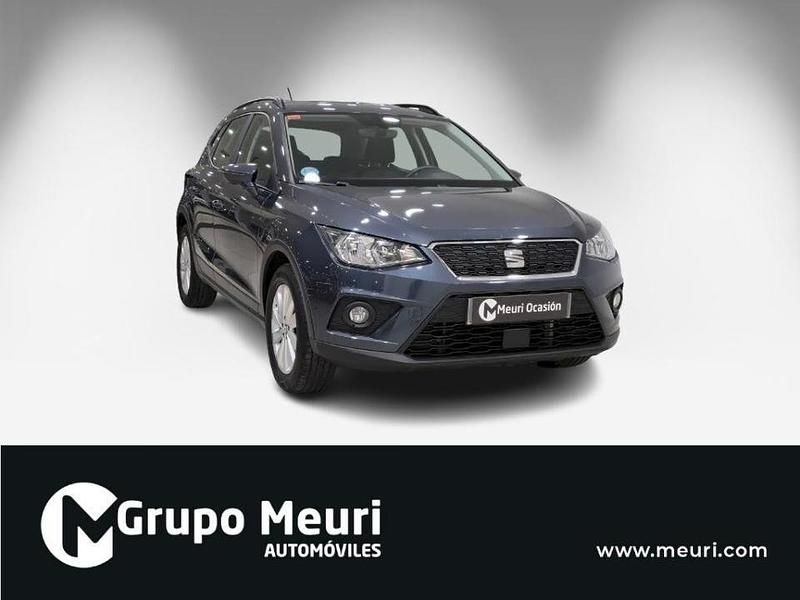 Usado Seat Arona Style 90 CV (66 kW) 2021 Gris / plata SUV