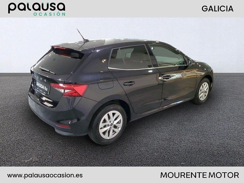 Usado Skoda Fabia 116 CV (85 kW) 2025 Negro Berlina