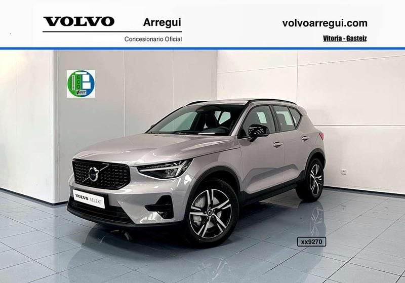 Gris Nuevo 2025 Volvo XC40 Plus SUV | 43.500 € (Un poco caro) - Imagen 1/4