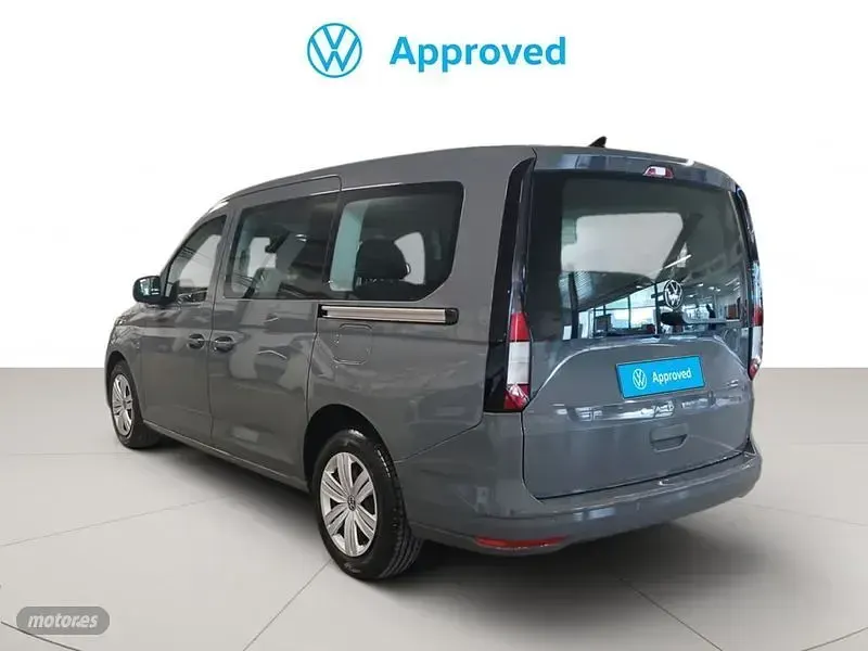 Usado VW Caddy Maxi 116 CV (85 kW) 2025 Gris / plateado Monovolumen