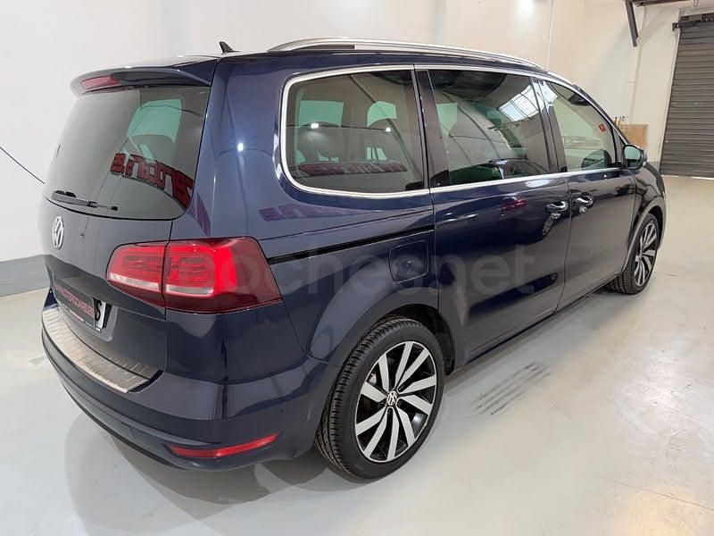 Usado VW Sharan Sportline 184 CV (135 kW) 2017 Azul Monovolumen