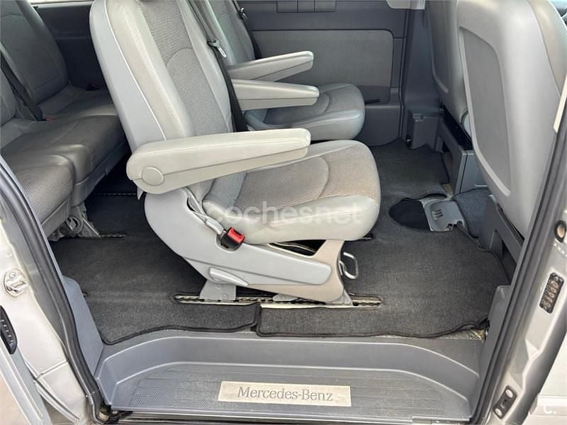 Usado Mercedes Viano 109 CV (80 kW) 2008 Gris / plata Monovolumen
