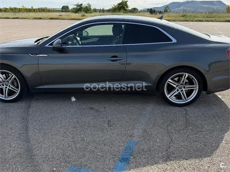 Usado Audi A5 Advanced 218 CV (160 kW) 2017 Gris / plata Coupe