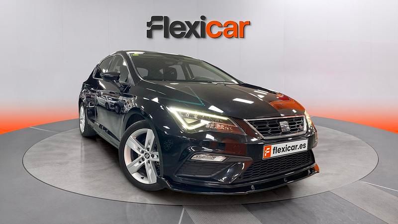 Usado Seat Leon FR 125 CV (91 kW) 2018 Negro Berlina