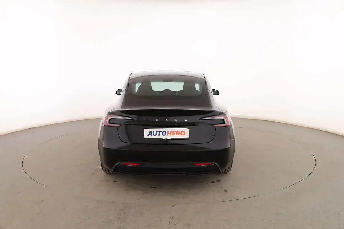 Usado Tesla Model 3 Standard Range 208 kW (283 CV) 2023 Negro Berlina