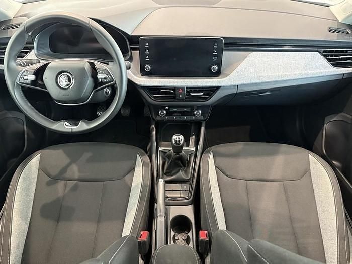 Usado Skoda Kamiq Selection 115 CV (84 kW) 2024 Blanco SUV