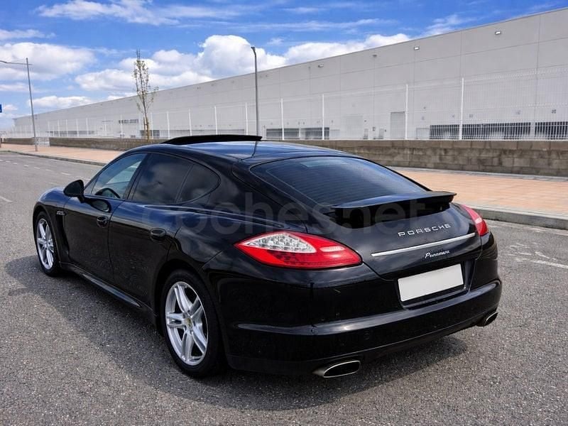 Usado Porsche Panamera 299 CV (219 kW) 2011 Negro Utilitario