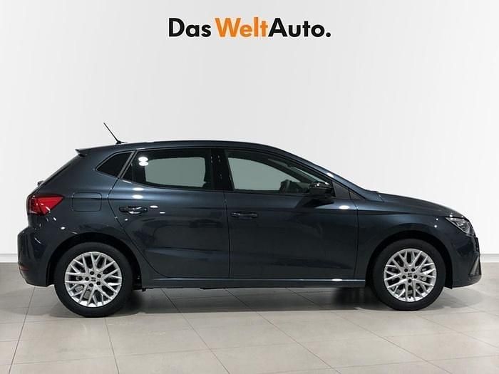 Usado Seat Ibiza FR 116 CV (85 kW) 2025 Gris Utilitario