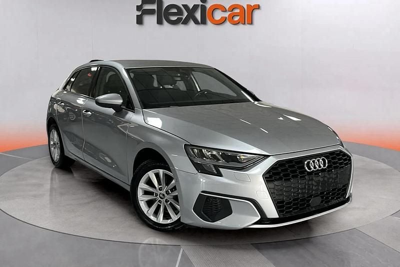 Gris Usado 2023 Audi A3 Sportback e-tron Premium Utilitario | 21.470 € (Super precio) - Imagen 1/4