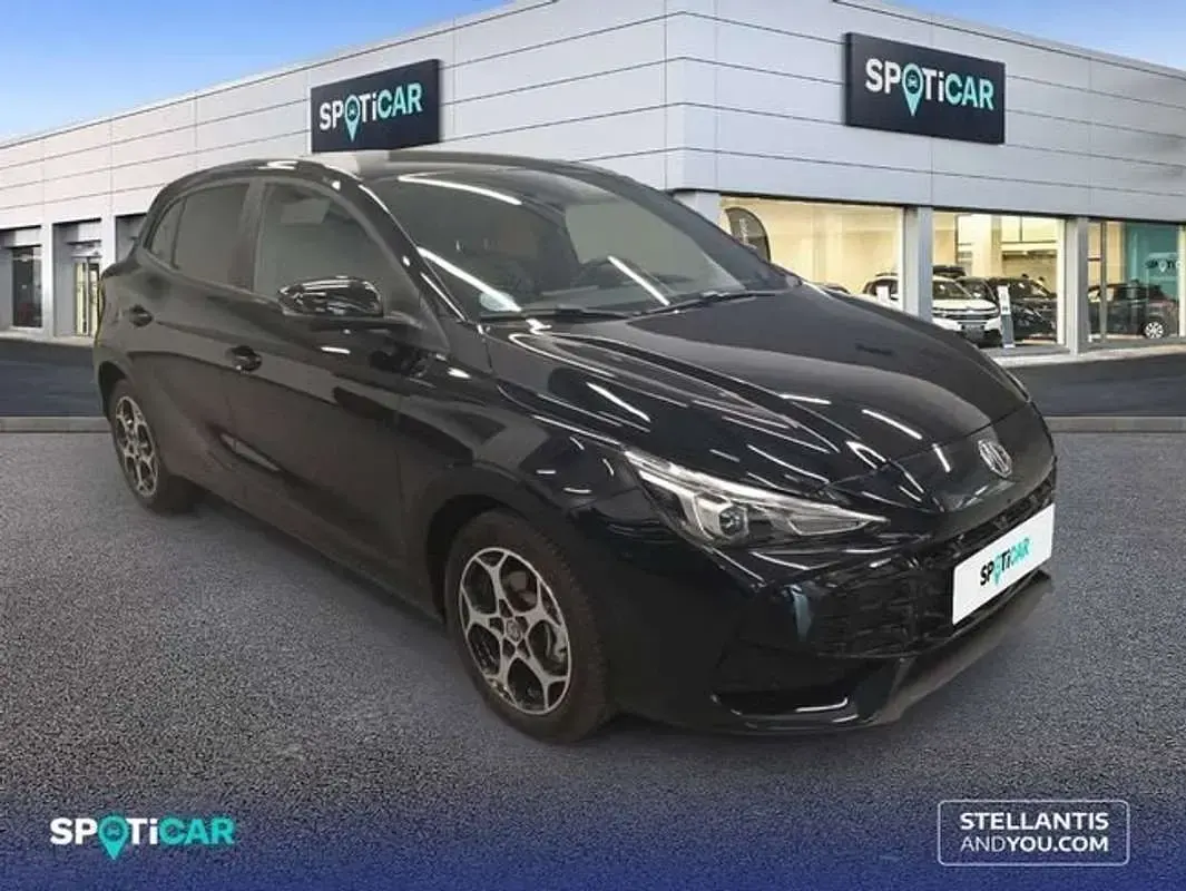 Usado MG MG3 Comfort 196 CV (144 kW) 2024 Negro Utilitario