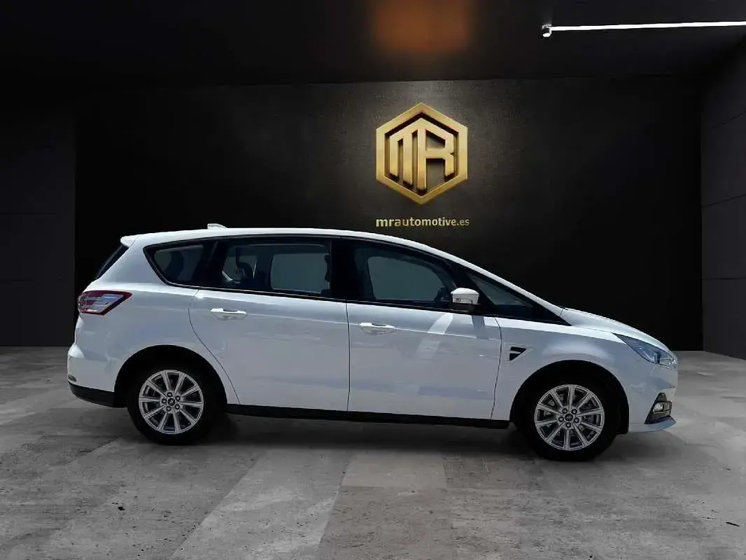 Usado Ford S-MAX Trend 190 CV (139 kW) 2022 Blanco Monovolumen