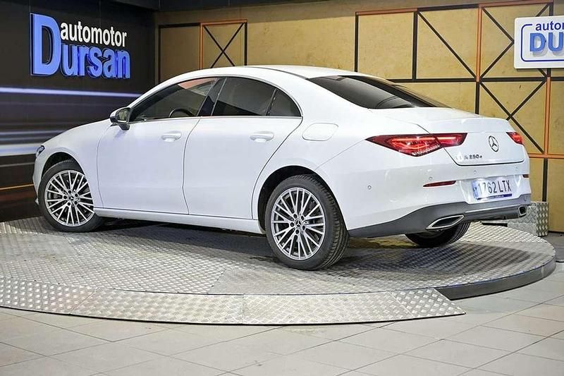 Usado Mercedes CLA250e 223 CV (164 kW) 2021 Blanco Berlina