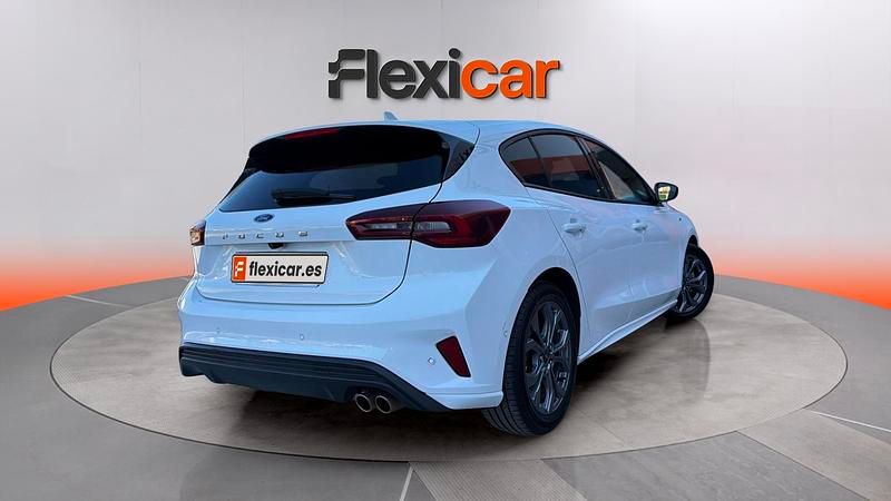 Usado Ford Focus ST-Line 155 CV (114 kW) 2024 Blanco Berlina