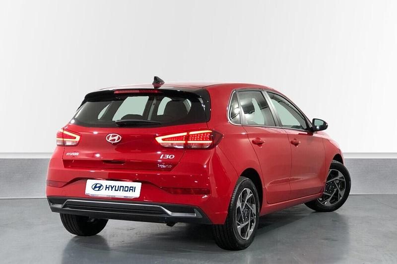 Usado Hyundai i30 100 CV (73 kW) 2024 Otro Berlina