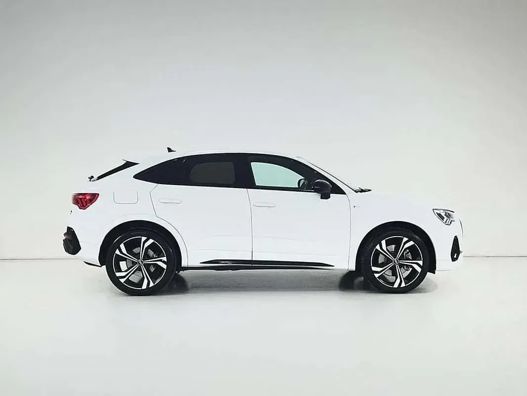 Usado Audi Q3 Sportback Ambiente 200 CV (147 kW) 2022 Blanco SUV