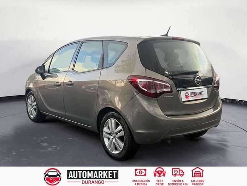 Usado Opel Meriva Selective 120 CV (88 kW) 2015 Marrón Monovolumen