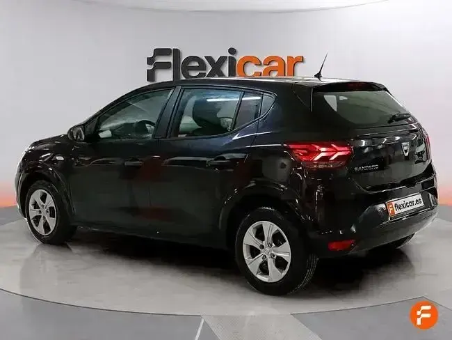 Usado Dacia Sandero Comfort 91 HP (66 kW) 2022 Preto