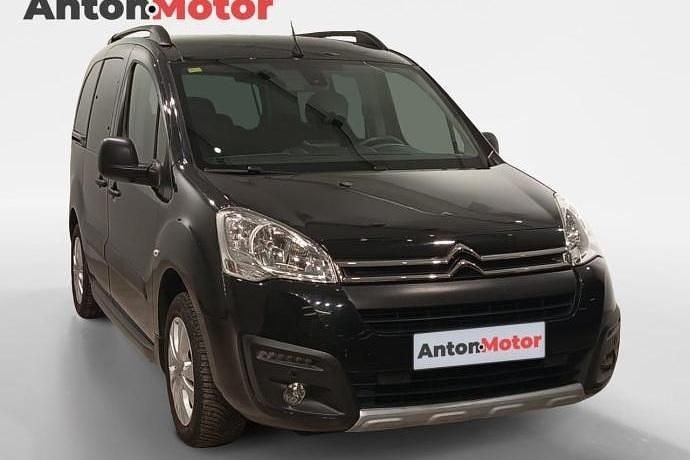 Usado Citroën Berlingo Feel 110 CV (80 kW) 2018 Negro Monovolumen