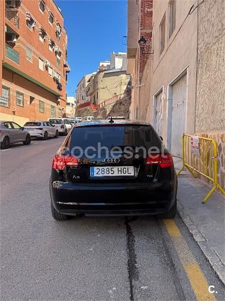 Käytetty Audi A3 Ambiente 105 HP (77 kW) 2011 Musta Viistoperä