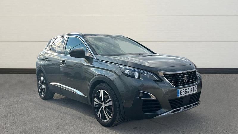 Usado Peugeot 3008 GT-line 130 CV (95 kW) 2019 Gris / plata SUV