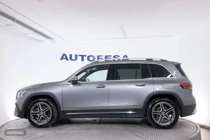 Usado Mercedes GLB220 AMG line 190 CV (139 kW) 2021 Gris SUV