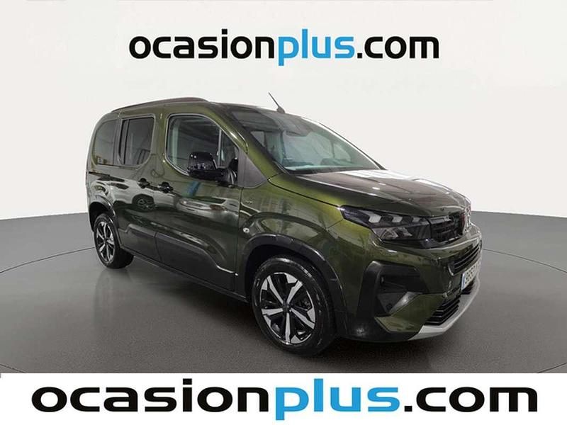 Usado Peugeot Rifter GTi 131 CV (96 kW) 2025 Verde Monovolumen