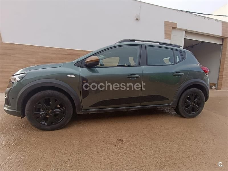 Usado Dacia Sandero Extreme 101 HP (74 kW) 2023 Verde Sedan