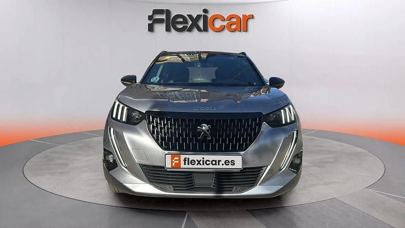 Usado Peugeot 2008 GT-line 131 CV (96 kW) 2020 Gris SUV