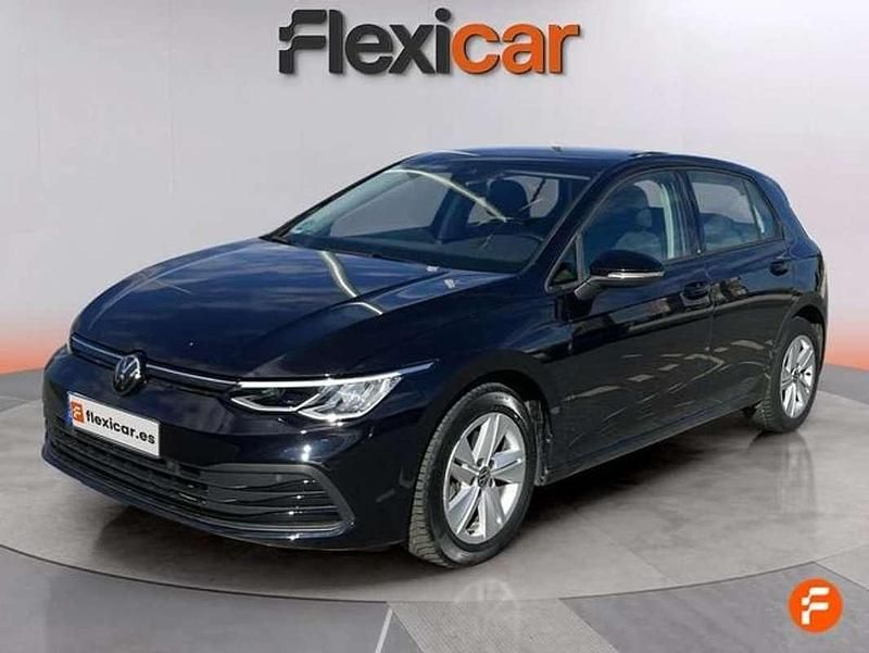 Usado VW Golf VIII 110 CV (80 kW) 2021 Negro Utilitario