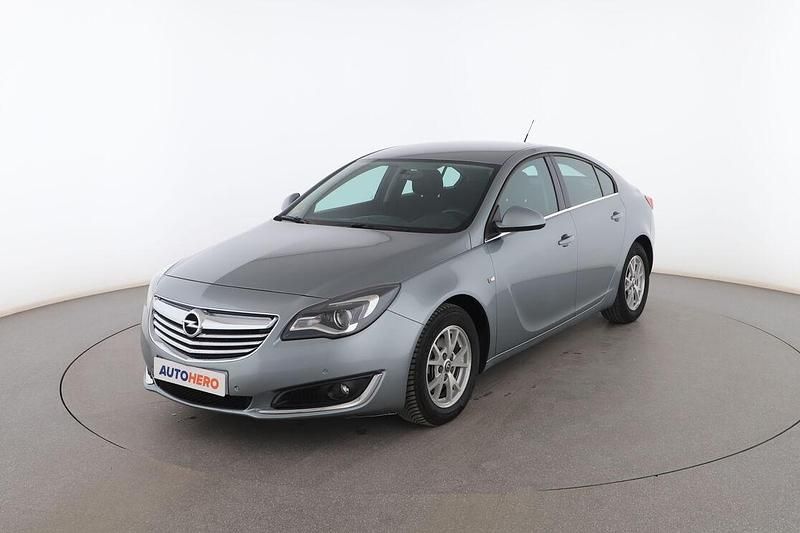 Gris Usado 2015 Opel Insignia Selective Berlina | 9899 € (Precio justo) - Imagen 1/3