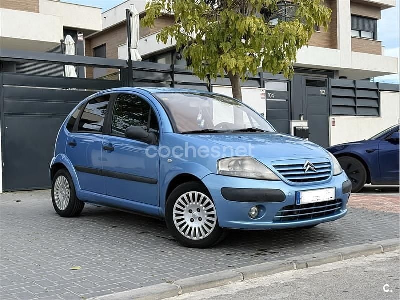 Usado Citroën C3 Exclusive 92 CV (67 kW) 2004 Azul Berlina