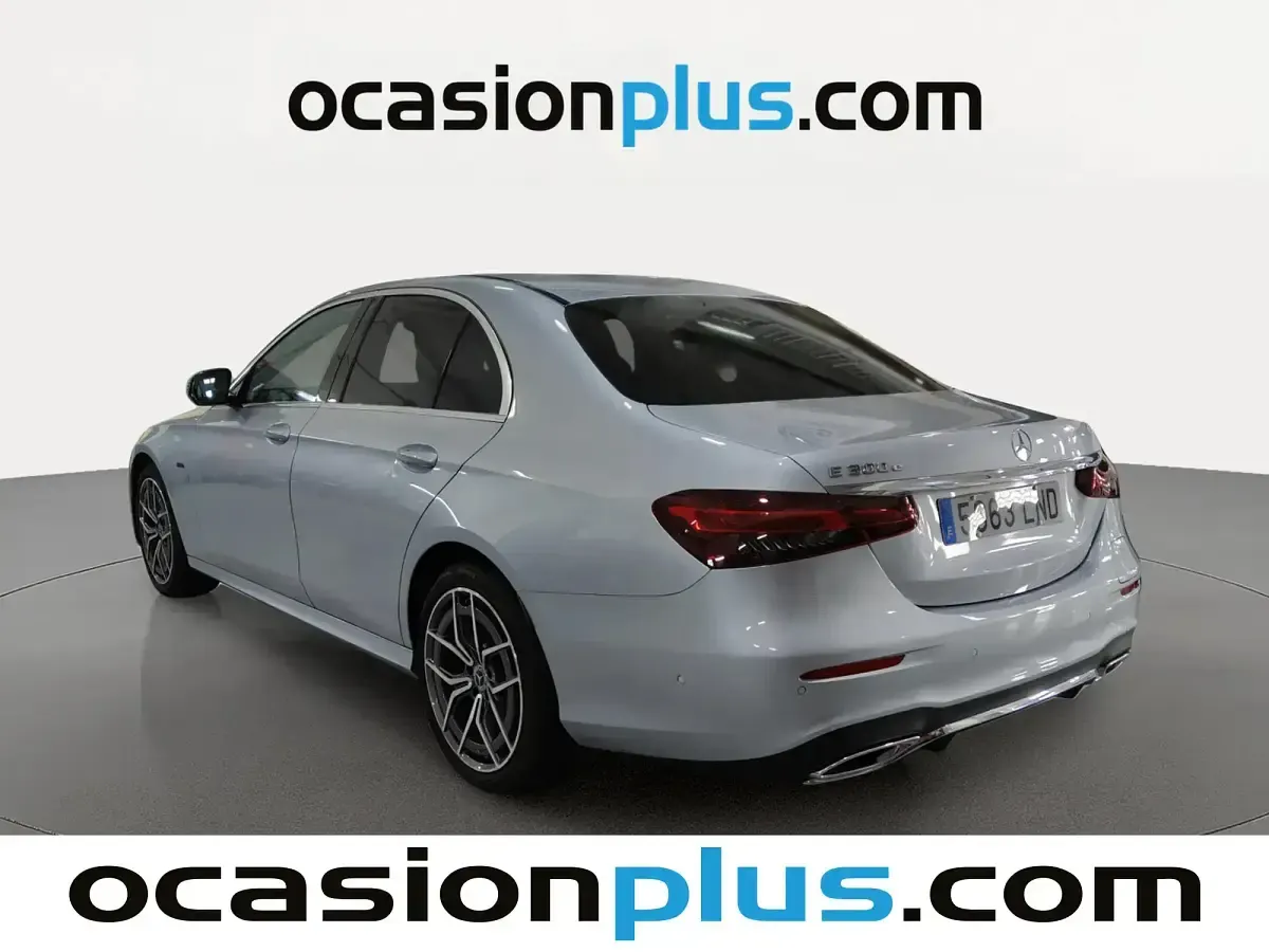 Używany Mercedes E300 320 KM (235 kW) 2021 Szary Sedan/Limuzyna