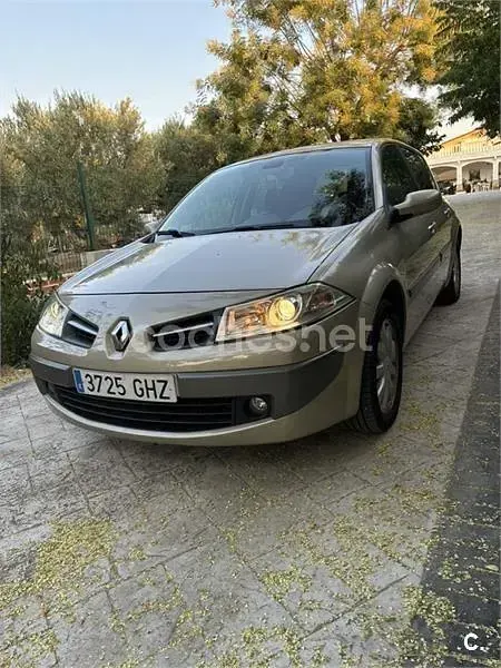 Usado Renault Mégane III Dynamique 105 CV (77 kW) 2008 Beige Berlina